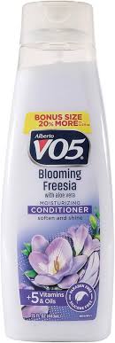 Acondicionador Hidratante Alberto VO5 Blooming Freesia